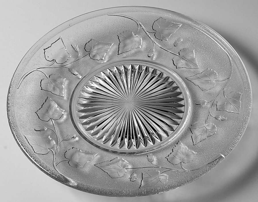 Ivy In The Snow Clear Cake Plate by Co-Operative Flint-1