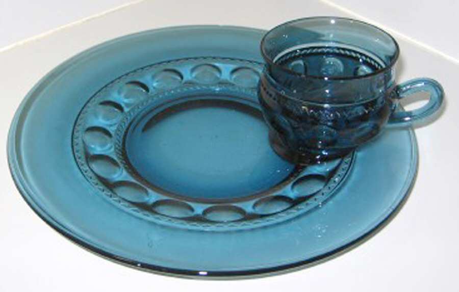 Color Crown Blue Snack Plate & Cup Set by Colony-1