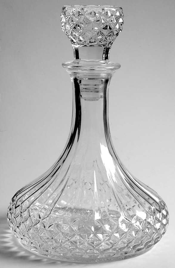 Longchamp (Clear) Ships Decanter & Stopper by Cristal D'Arques - Durand-1