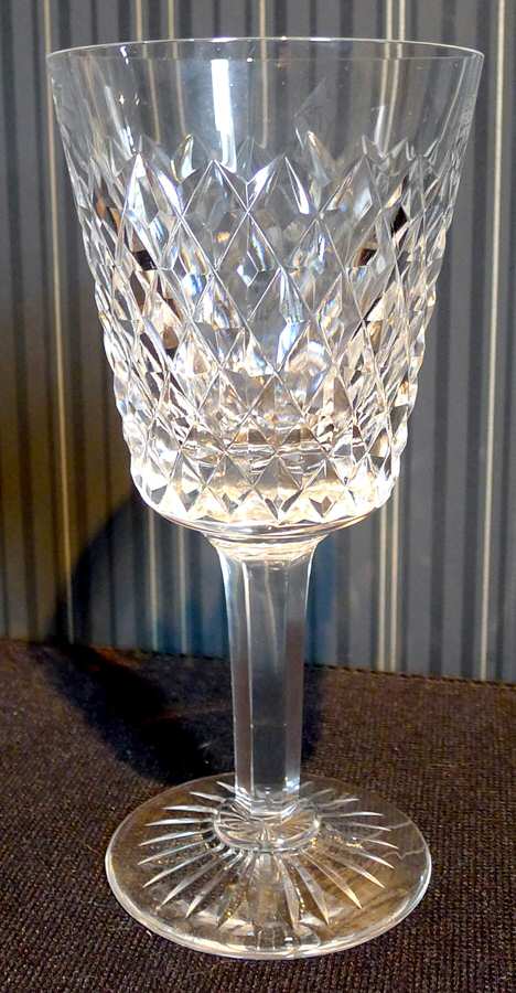 Canterbury Wine Glass by Ceska-1