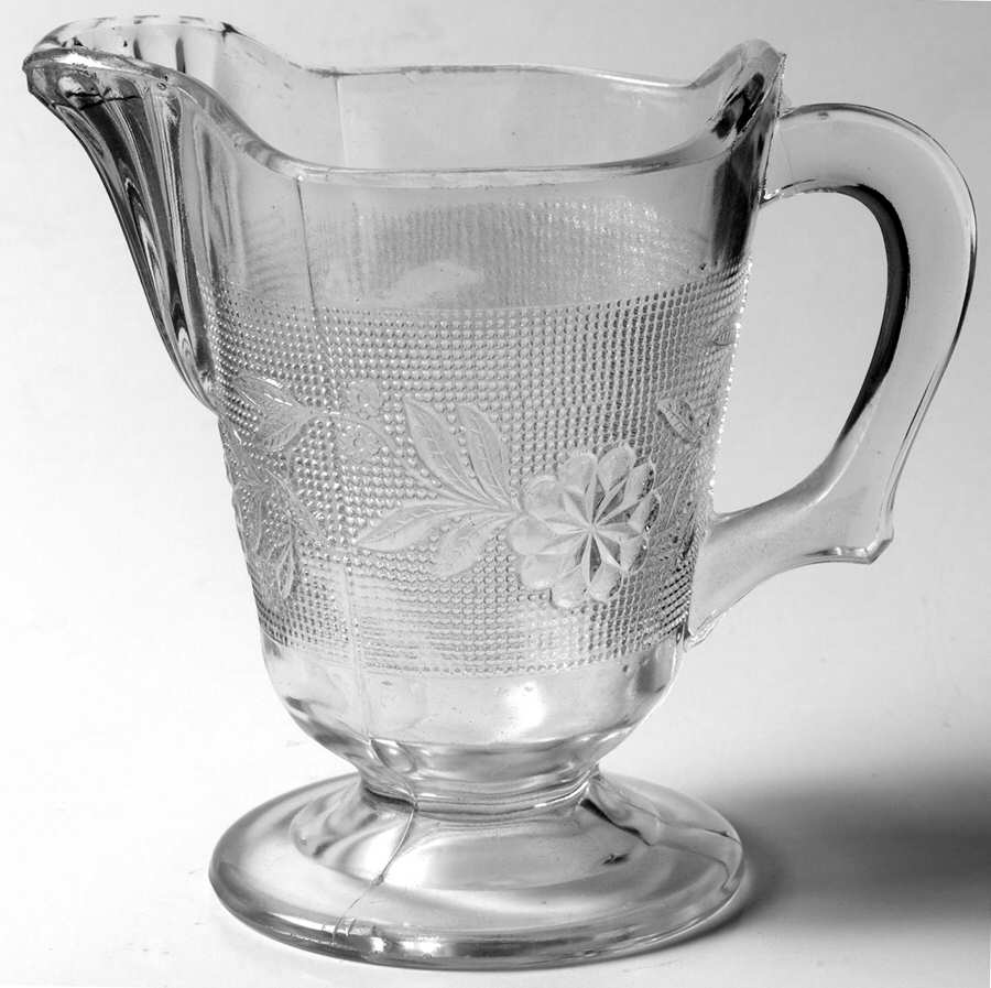 Dahlia Creamer by Canton-1