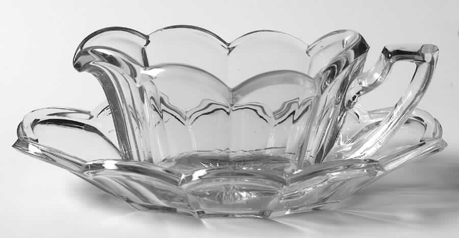 Krystol Sauce Boat with Underplate by Central Glass Works-1