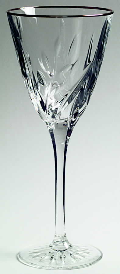 Cassandra Gold Wine Glass by Cristal D'Arques - Durand-1