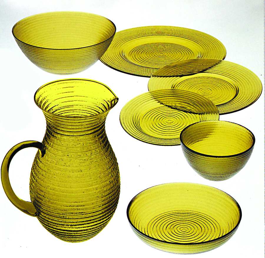 C1X2 Olive Green Dinner Plate by Certified International-1