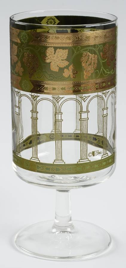 Golden Grapes Green Water Goblet by Cera Glass-1