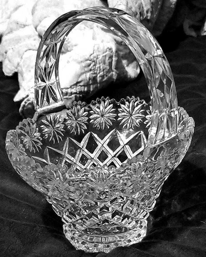 Brussels 7" Handled Basket by Crystal Clear Industries-1