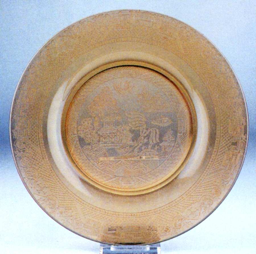Willow Amber Luncheon Plate by Cambridge-1