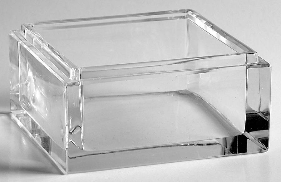 Duncan Square Box No Lid by Lalique-1