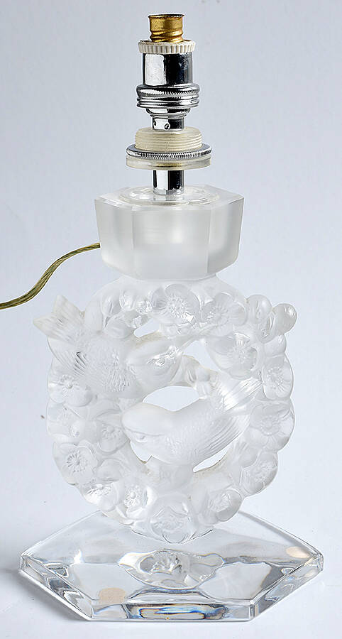 Mesanges Electric Lamp by Lalique-1