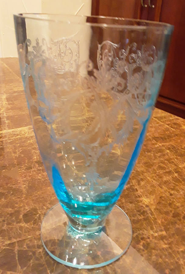 Morgan Blue Bowl (Blue Bowl, Clear Stem, Stem 24) Iced Tea by Central Glass Works-1
