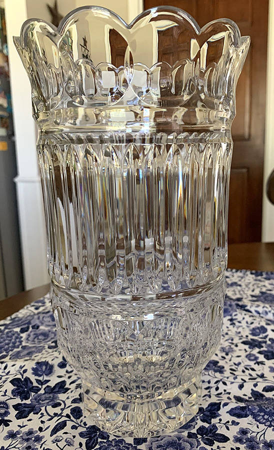 Bracelet 9" Flower Vase by Crystal Clear Industries-1