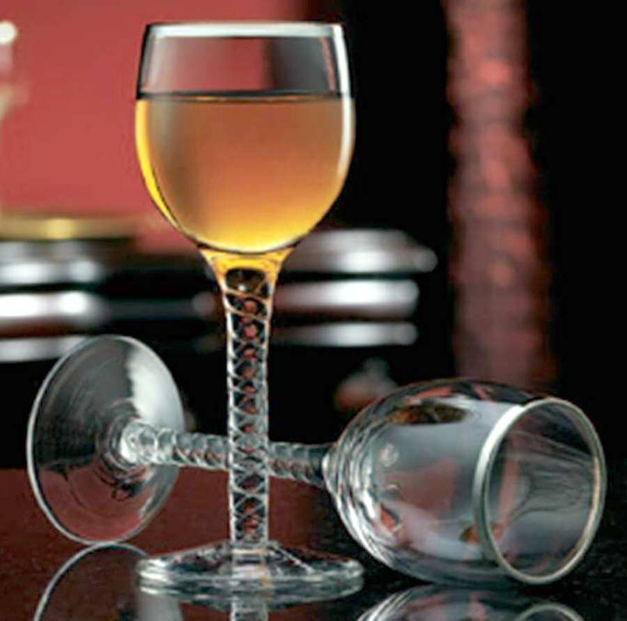 C9N5 (Platinum Trim) Cordial Glass by Cellini-1
