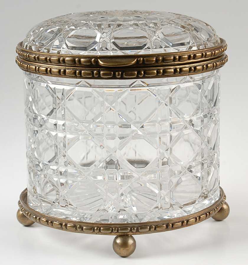 C4Ngift Round Box with Hinged Lid by Castilian Imports-1