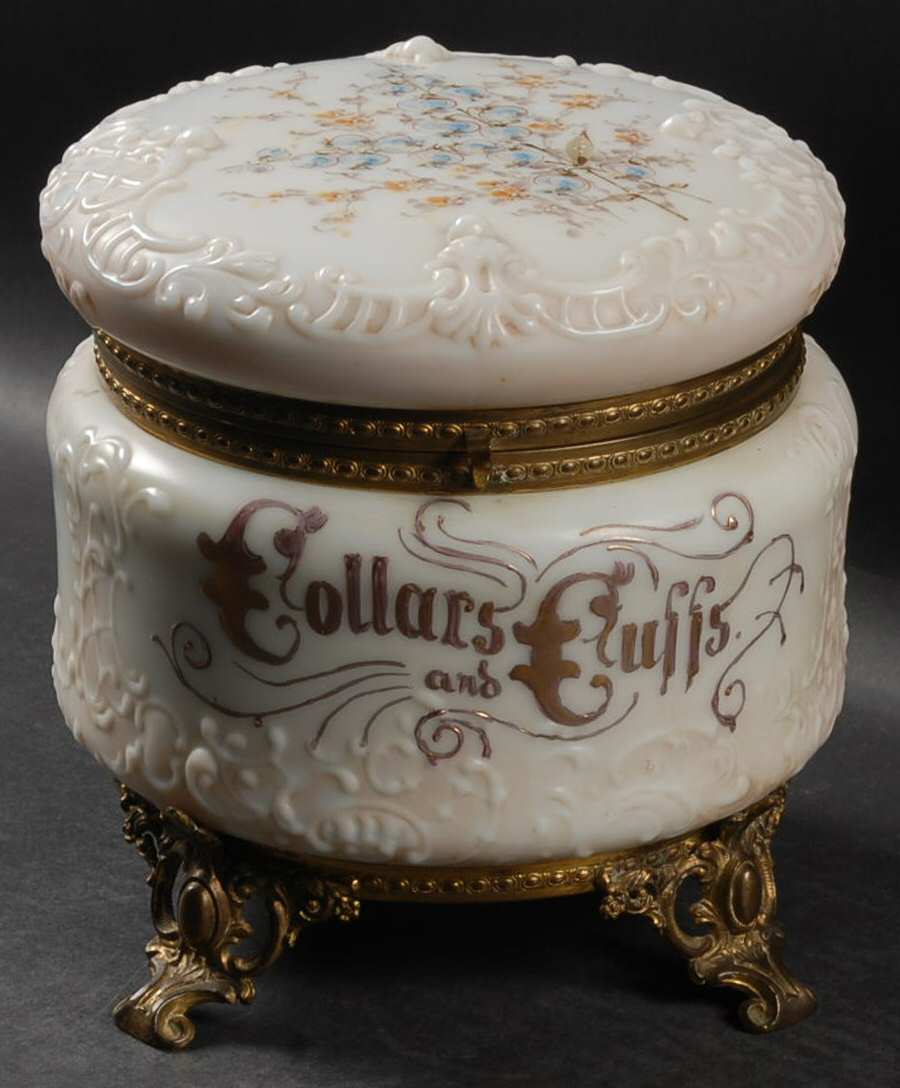 Wave Crest Collars & Cuffs Box with Hinged Lid by CF Monroe-1