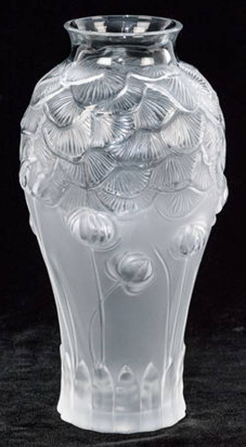 Giverny 11" Flower Vase by Lalique-1