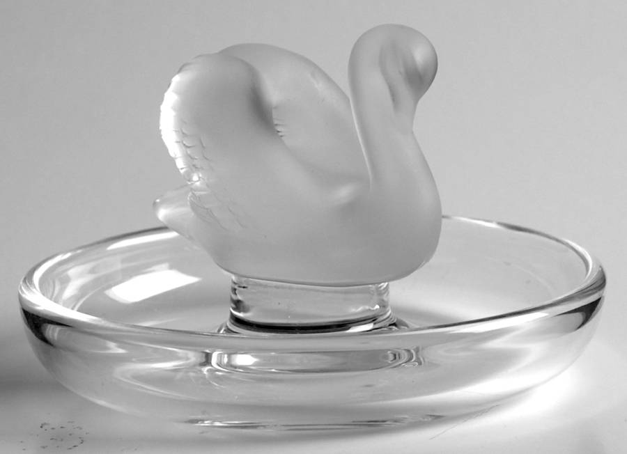 Cygne Round Pin Tray by Lalique-1