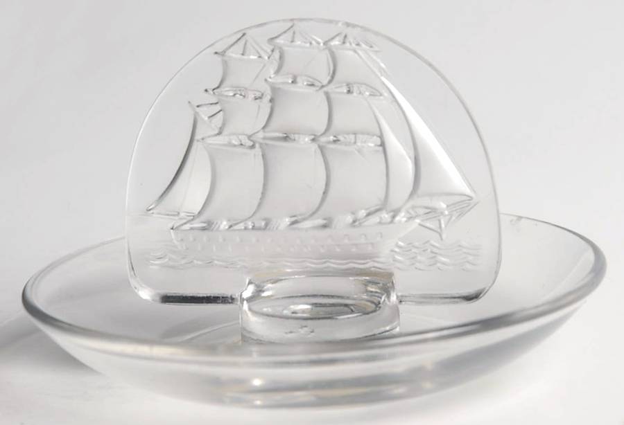 Caravelle Oval Pin Tray by Lalique-1