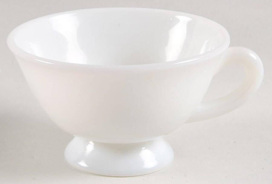 CQ20 Footed Cup by Crisa-1