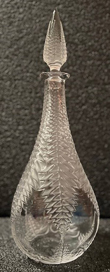 Acacia Decanter & Stopper by Lalique-1