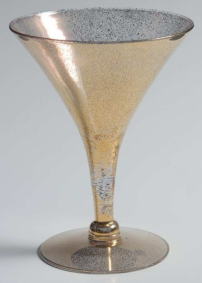 Gold Fleck Liquor Cocktail by Dorothy Thorpe-1