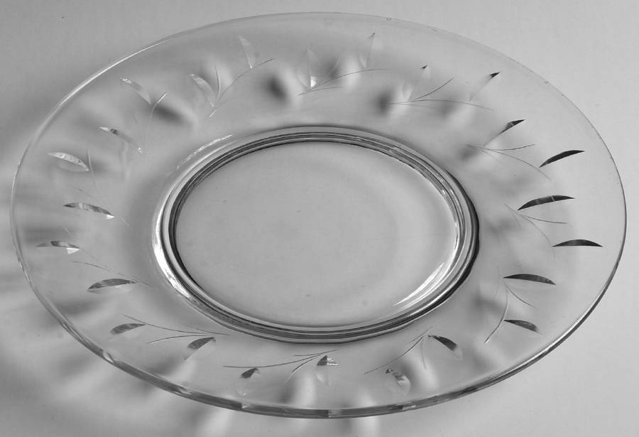 Willow Luncheon Plate by Duncan & Miller-1