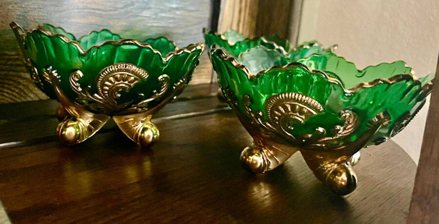 Inverted Fan and Feather Green Small Fruit Dessert Bowl by Dugan-1