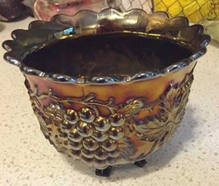 Grape Delight Amethyst Nut Bowl by Dugan-1