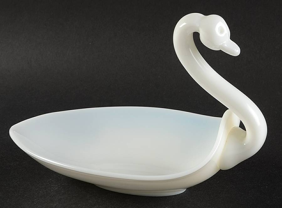 Animals & Figurines 8" Open Swan by Duncan & Miller-1