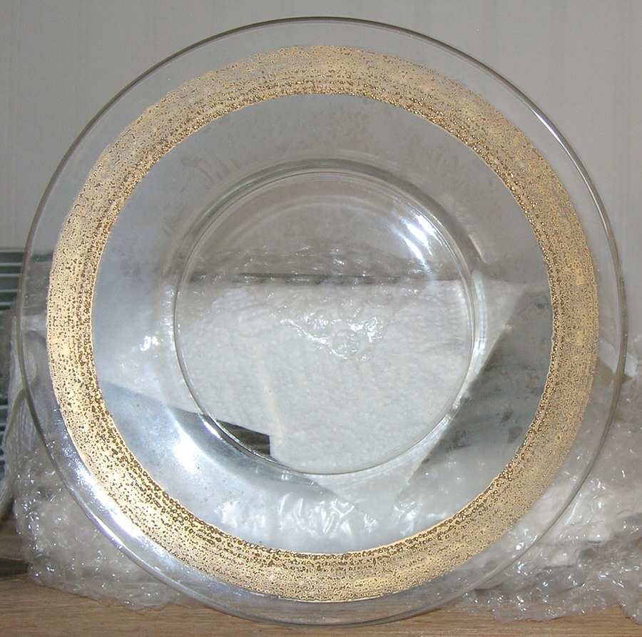 DTC22 Luncheon Plate by Dorothy Thorpe-1