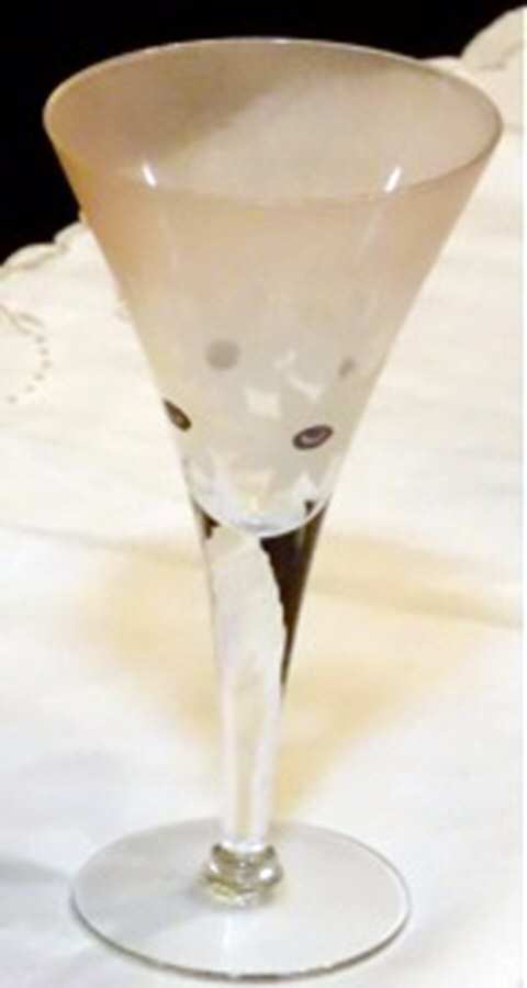 DTC33 Water Goblet by Dorothy Thorpe-1