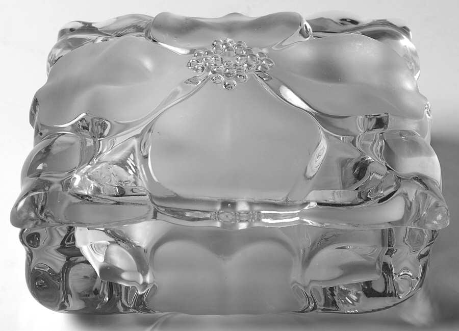 Dogwood Clear (Frosted) Cigarette Box & Lid by Duncan & Miller-1