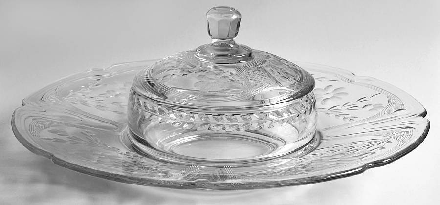 DUN10 Cheese Plate with Dome by Duncan & Miller-1