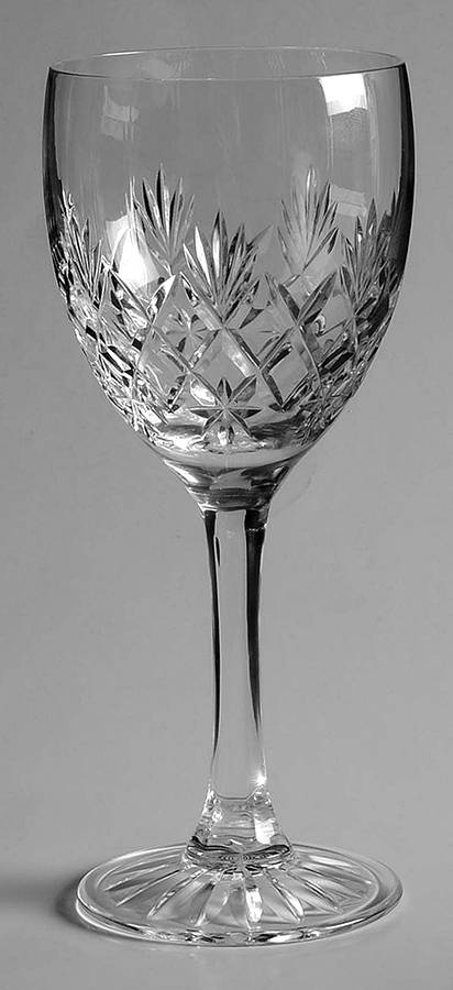 Kelso Wine Glass by Edinburgh Crystal-1