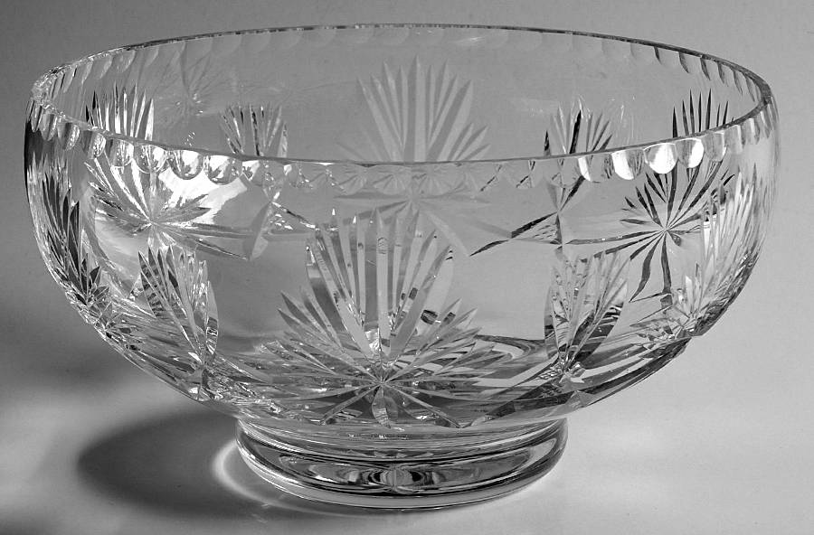Star of Edinburgh 7" Footed Bowl by Edinburgh Crystal-1