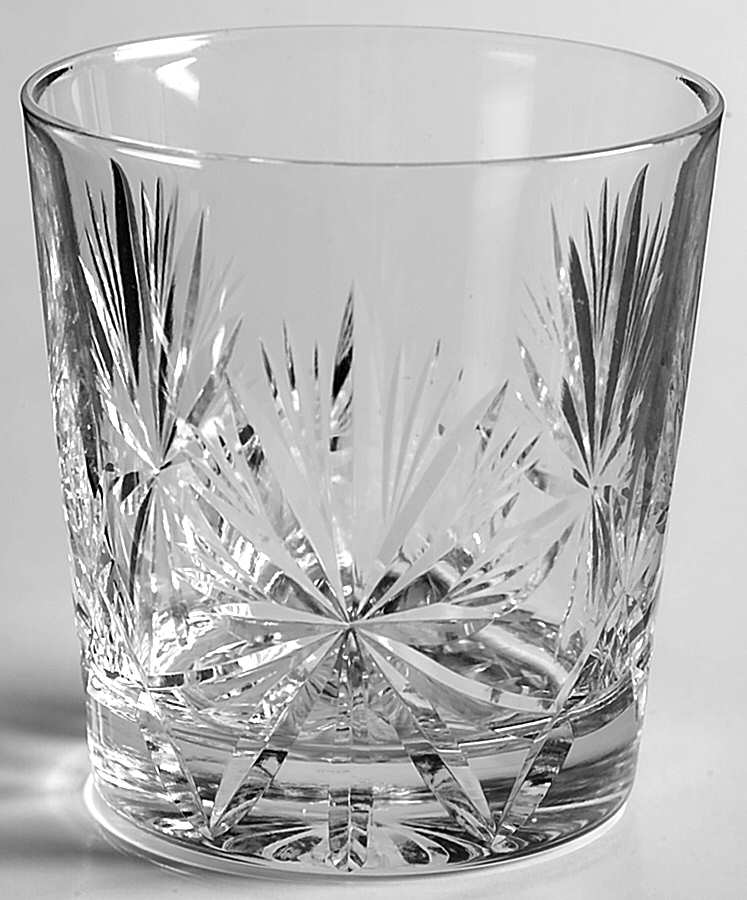 Star of Edinburgh Whiskey by Edinburgh Crystal-1