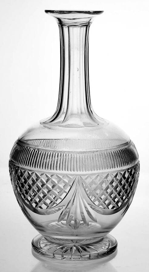 EDI84 Decanter No Stopper by Edinburgh Crystal-1