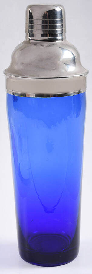 ETZ8 Cocktail Shaker & Lid by Elements-1