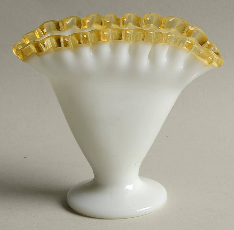 Gold Crest 4" Fan Vase by Fenton-1