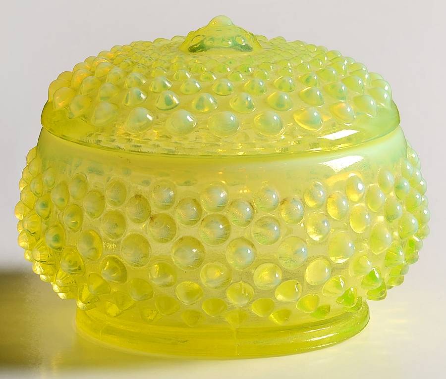 Hobnail Topaz (Opalescent) Round Puff Box with Lid by Fenton-1
