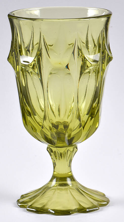 Valencia Colonial Green Iced Tea by Fenton-1