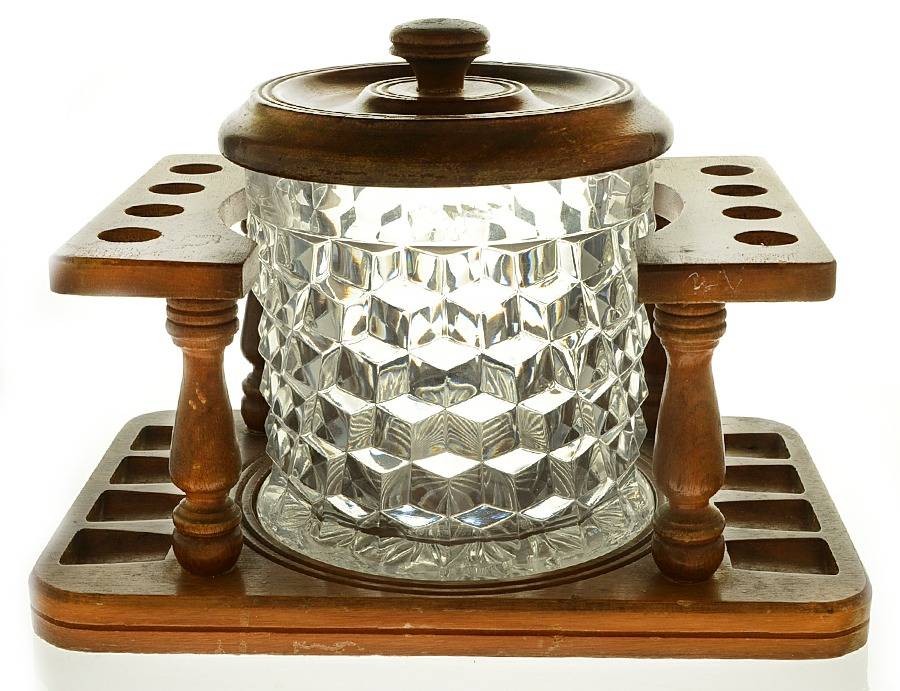 American Clear (Stem 2056) Tobacco Humidor with Lid and Rack by Fostoria-1