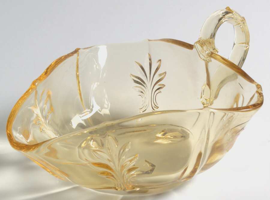 Baroque Topaz 1 Handle Triangular Nappy (Baroque Shape) by Fostoria-1