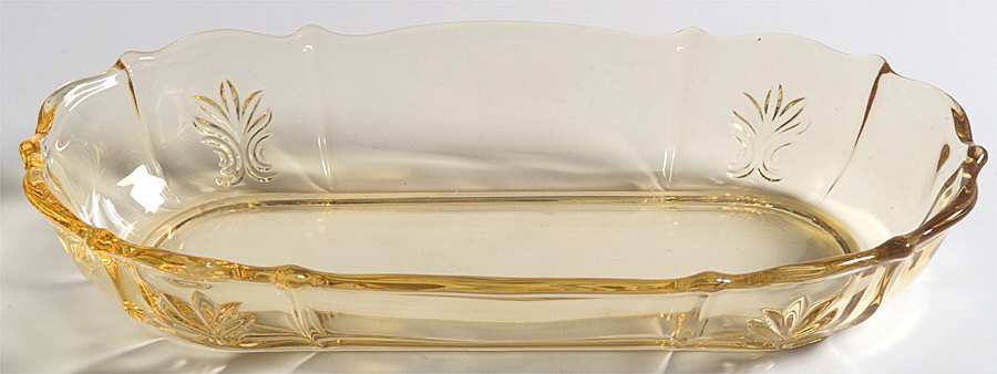 Baroque Topaz 8" Pickle Dish (Baroque Shape) by Fostoria-1
