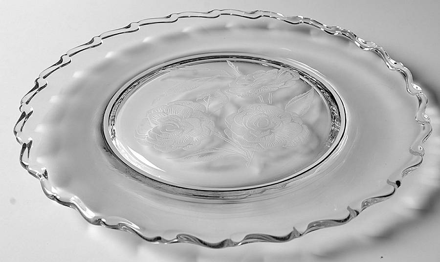 Camellia Large Dinner Plate by Fostoria-1