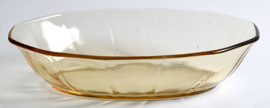 Fairfax Topaz (Yellow, Line 2375) 10" Oval Baker by Fostoria-1