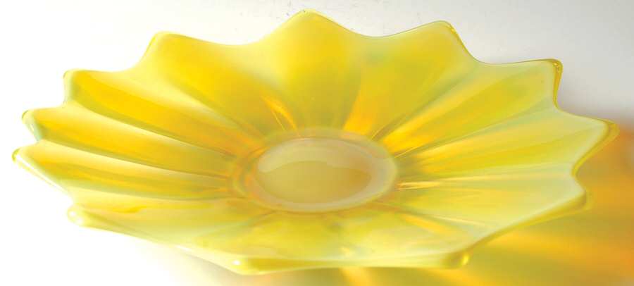 Heirloom Yellow 10" Float Bowl by Fostoria-1