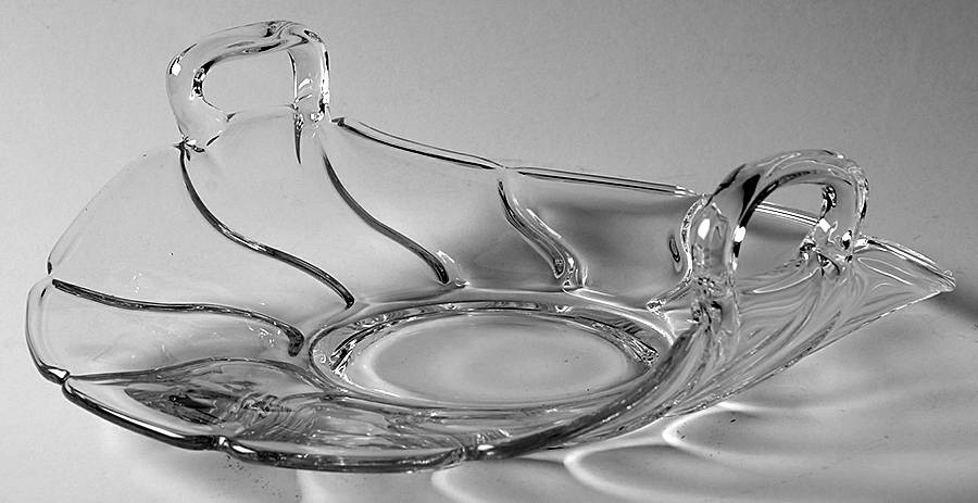 Jamestown Clear 9" Handled Muffin Tray by Fostoria-1