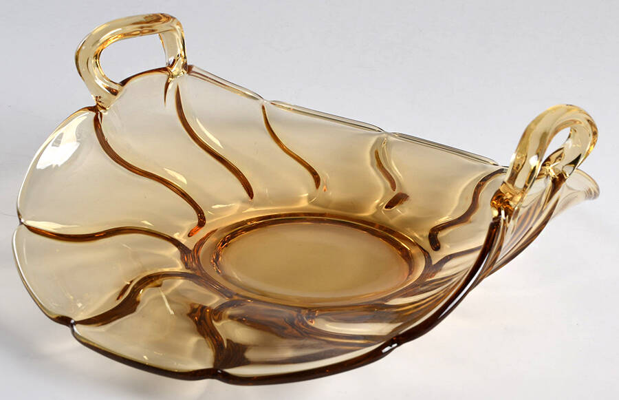Jamestown Amber 9" Handled Muffin Tray by Fostoria-1