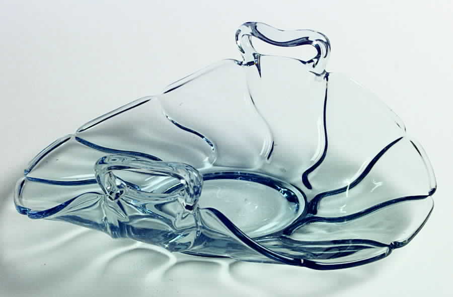 Jamestown Blue 9" Handled Muffin Tray by Fostoria-1