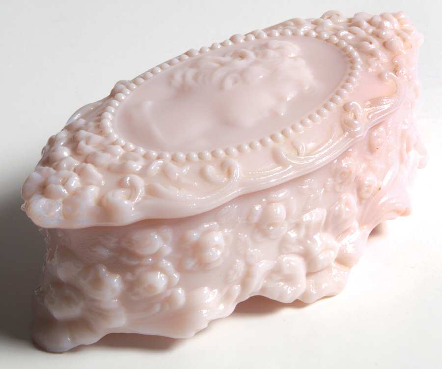 Jenny Lind Peach (Pink) Oval Jewelry Box & Lid by Fostoria-1
